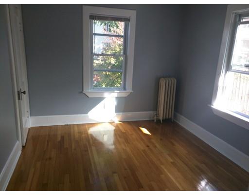 23 Fuller St, Everett, MA 02149 photo 9