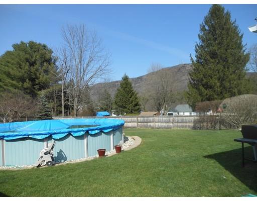 2 Sandra Rd, Easthampton, MA 01027 photo 10