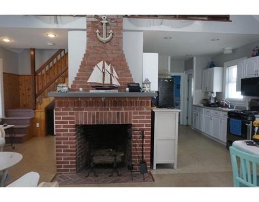 56 Bayview St, Wareham, MA 02571 photo 5