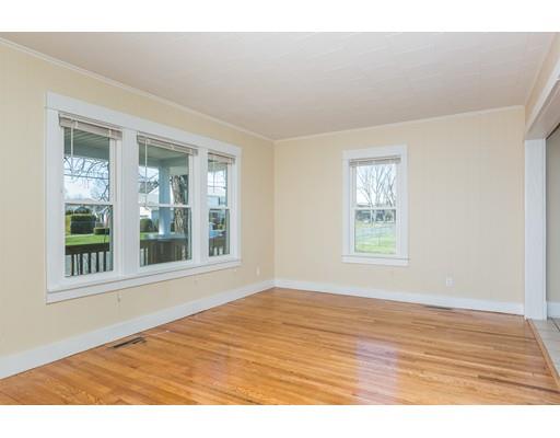 231 Chicopee St, Chicopee, MA 01013 photo 7