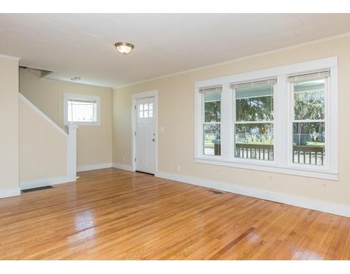 231 Chicopee St, Chicopee, MA 01013 photo 6