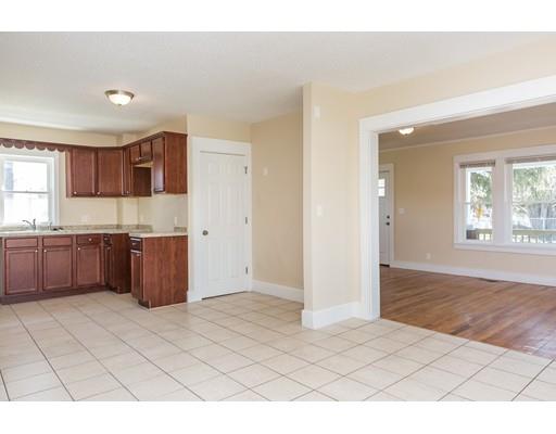 231 Chicopee St, Chicopee, MA 01013 photo 11