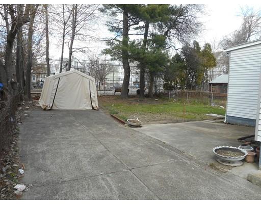 23 Parlin St, Everett, MA 02149 photo 4