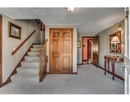 4 Mary Dr, Mendon, MA 01756 photo 5