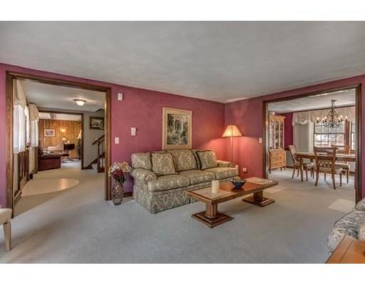 4 Mary Dr, Mendon, MA 01756 photo 12