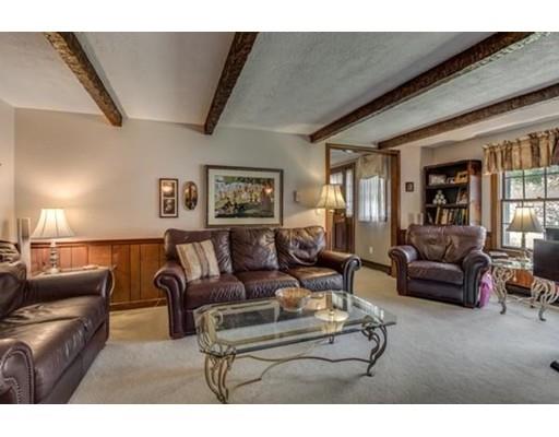 4 Mary Dr, Mendon, MA 01756 photo 9