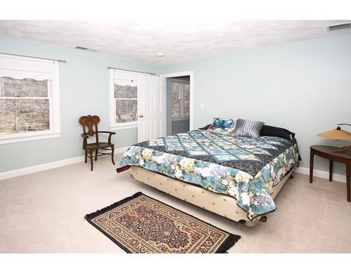 30 Lakeview Ave, Danvers, MA 01923 photo 17