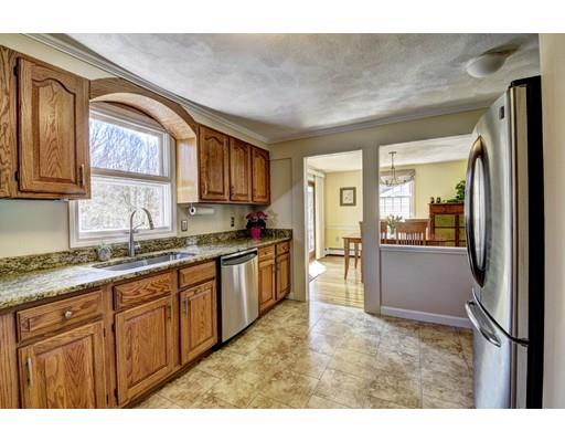 7 Crescent Dr, Georgetown, MA 01833 photo 9