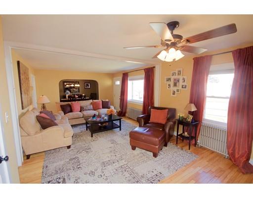 33 Bouchard Ave, Dracut, MA 01826 photo 2