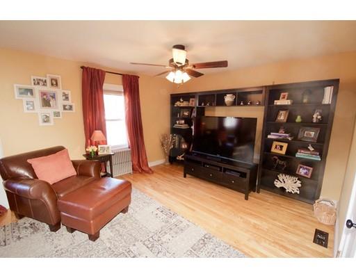 33 Bouchard Ave, Dracut, MA 01826 photo 4