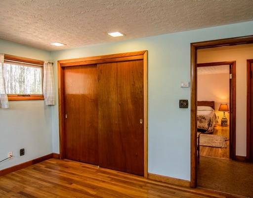 17 Walnut St, Upton, MA 01568 photo 14