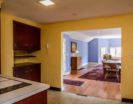 17 Walnut St, Upton, MA 01568 photo 8