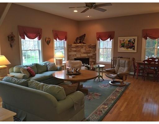 19 Castle View Dr, Gloucester, MA 01930 photo 9