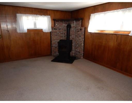 331 Chestnut St, Athol, MA 01331 photo 4
