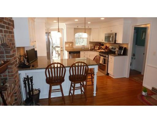 79 Ash St, Townsend, MA 01469 photo 4