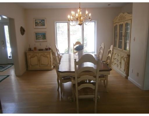 102 Liam Ln, Barnstable, MA 02632 photo 5