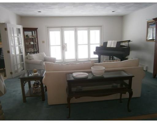 102 Liam Ln, Barnstable, MA 02632 photo 6