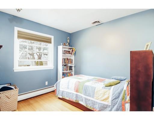 33 Mohawk Rd, Marblehead, MA 01945 photo 14
