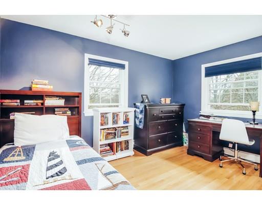 33 Mohawk Rd, Marblehead, MA 01945 photo 13