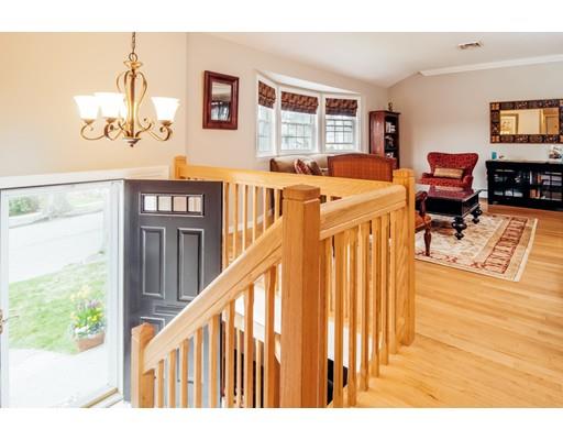 33 Mohawk Rd, Marblehead, MA 01945 photo 3