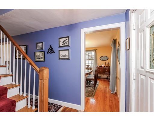 70 Tiffany St, Springfield, MA 01108 photo 4