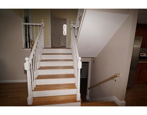 33 Maple St, Randolph, MA 02368 photo 5