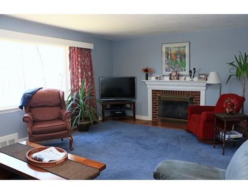 184 Hillcrest Rd, Needham, MA 02492 photo 2