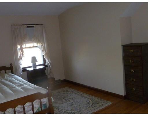 33 Lancaster St, Springfield, MA 01118 photo 13