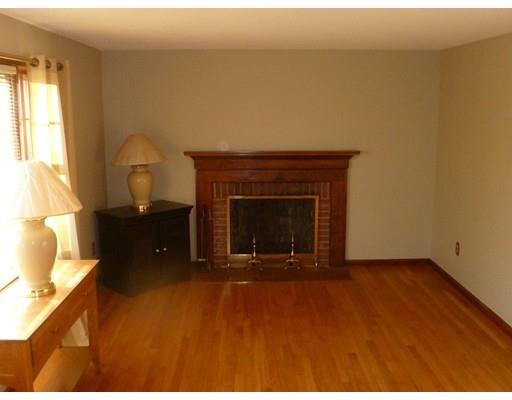 33 Lancaster St, Springfield, MA 01118 photo 7