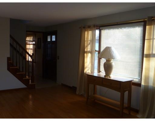 33 Lancaster St, Springfield, MA 01118 photo 9