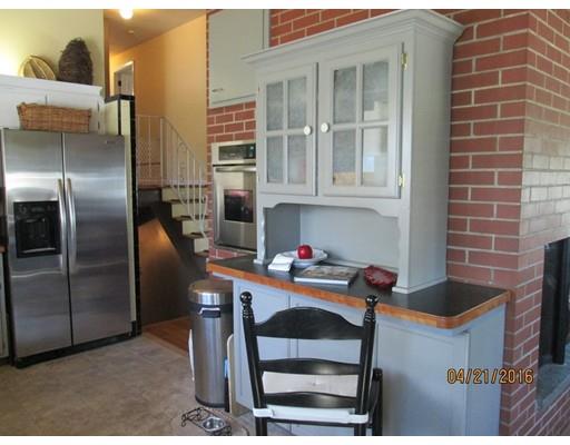 130 Assumption Ave, Worcester, MA 01606 photo 11