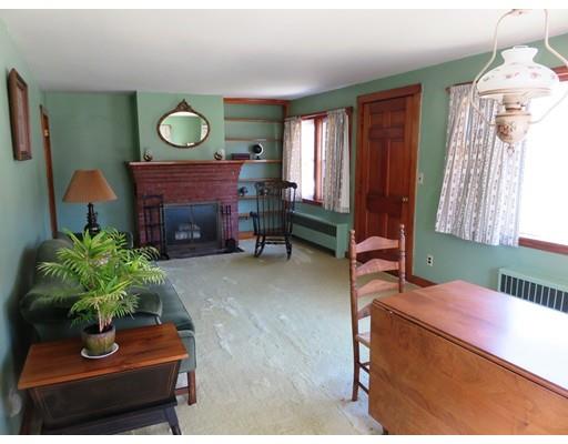 20 Munroe St, Georgetown, MA 01833 photo 8
