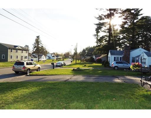 96 Willowbrook Dr, Springfield, MA 01129 photo 23