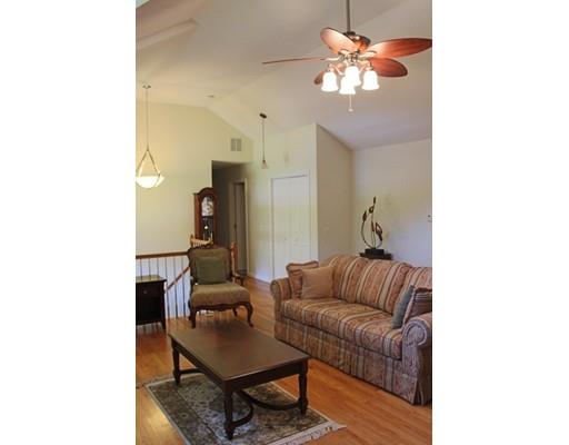 48 Derby Dingle, Springfield, MA 01107 photo 10