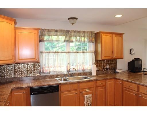 48 Derby Dingle, Springfield, MA 01107 photo 4