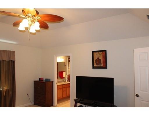 48 Derby Dingle, Springfield, MA 01107 photo 13