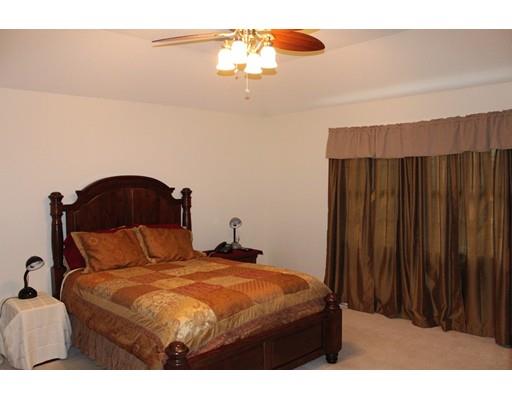 48 Derby Dingle, Springfield, MA 01107 photo 11