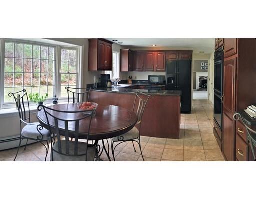 89 Brookside Dr, Uxbridge, MA 01569 photo 11