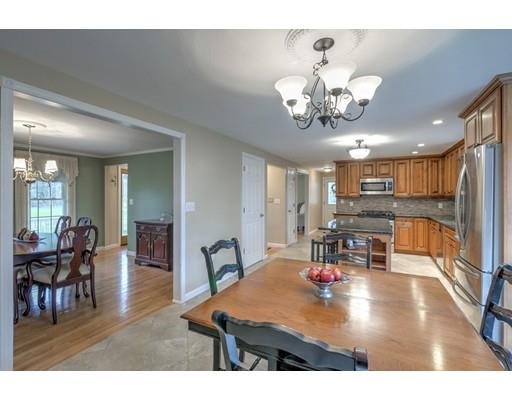 18 Loretta Ave, Pelham, NH 03076 photo 9