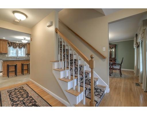 18 Loretta Ave, Pelham, NH 03076 photo 5