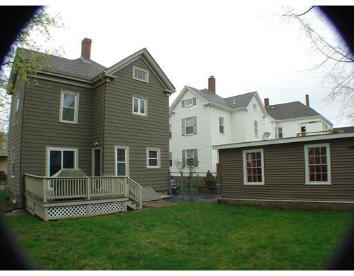 18 Lenox St, Beverly, MA 01915 photo 4