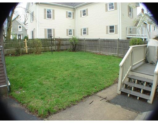 18 Lenox St, Beverly, MA 01915 photo 5