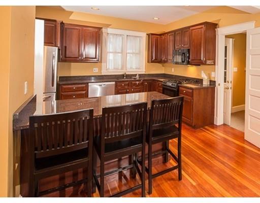 37 Pine St, Wellesley, MA 02481 photo 9