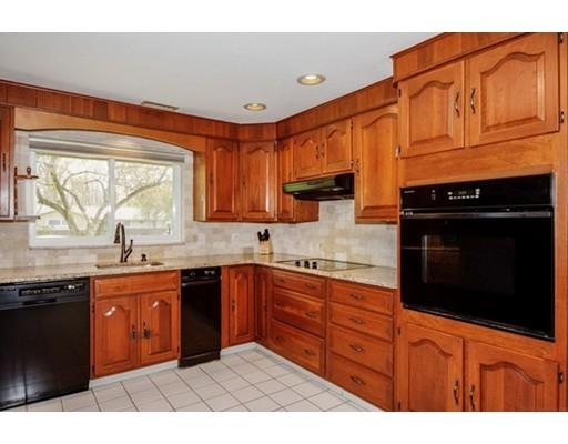 45 Barry Rd, Worcester, MA 01609 photo 5