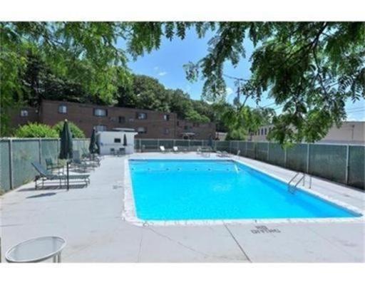 83 Nicholas Rd #E, Framingham, MA 01701 photo 11