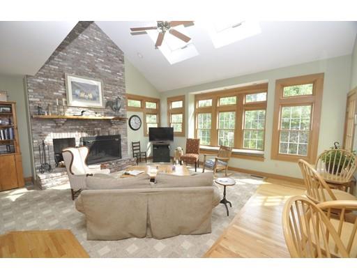 194 Centre St, Danvers, MA 01923 photo 6