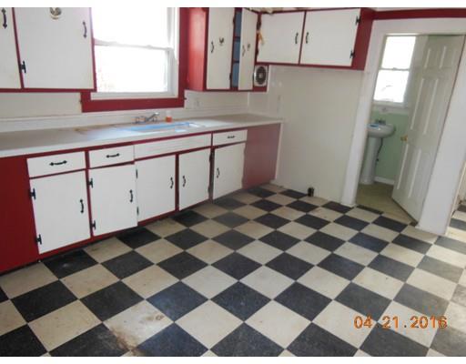 77 Pleasant, Ware, MA 01082 photo 9