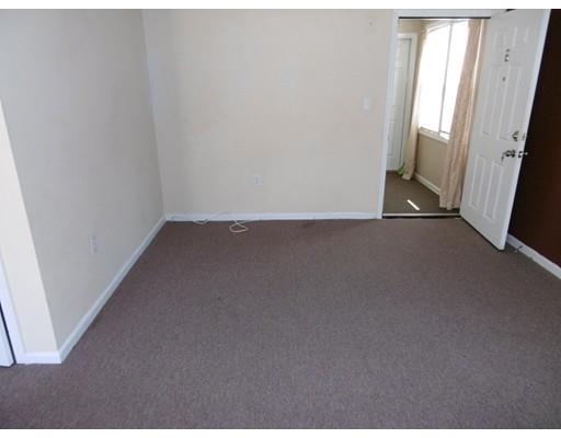 49 Lantern Ln #6, Dracut, MA 01826 photo 8