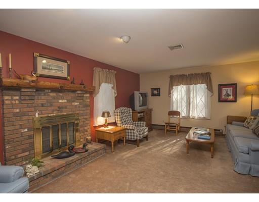 747 Middle Rd, Acushnet, MA 02743 photo 13