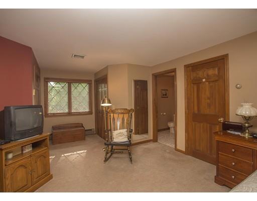 747 Middle Rd, Acushnet, MA 02743 photo 16